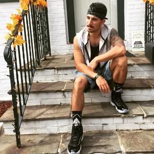 Meet your Posher, Taylor